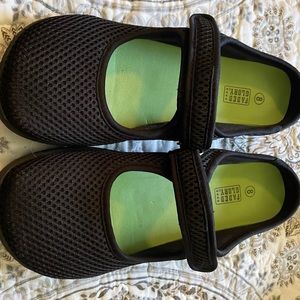 Faded Glory soft Mary Jane style shoes